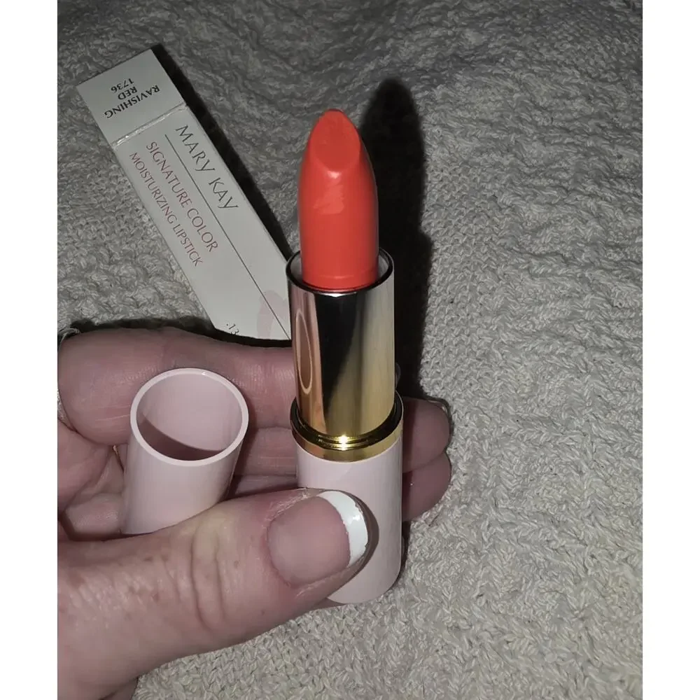 Mary Kay High Profile Creme Lipstick Ravishing Red 4616 .13 oz NIB